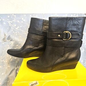 Circa Joan & David wedge ankle boots
